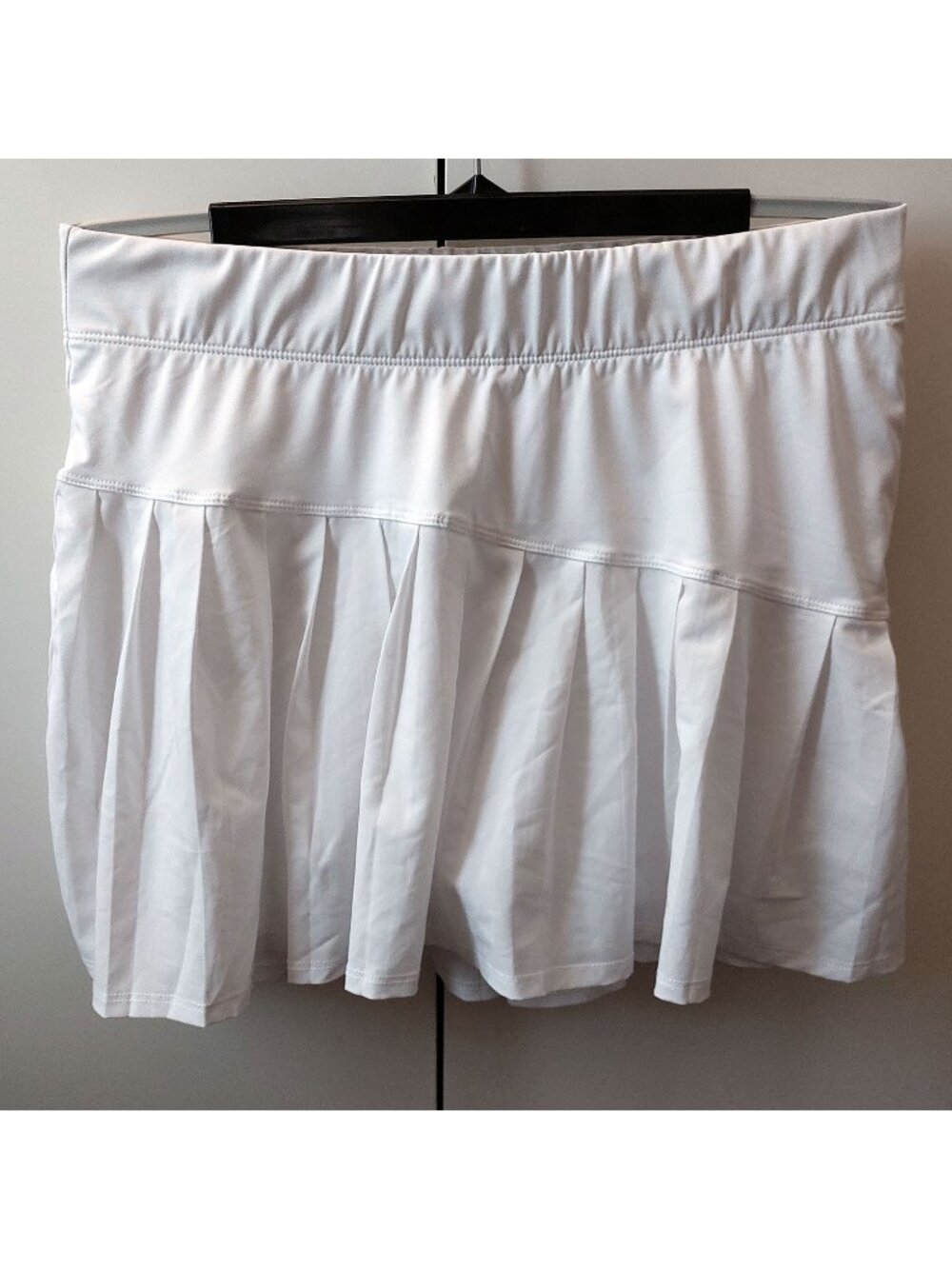 Kyodan White Skort for Golf Tennis Pickleball and more Size Small